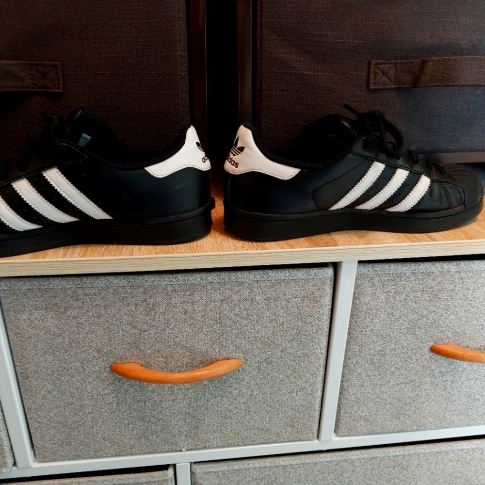 Adidas shell top